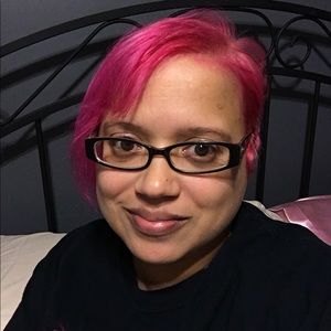 Meet your Posher, Joan